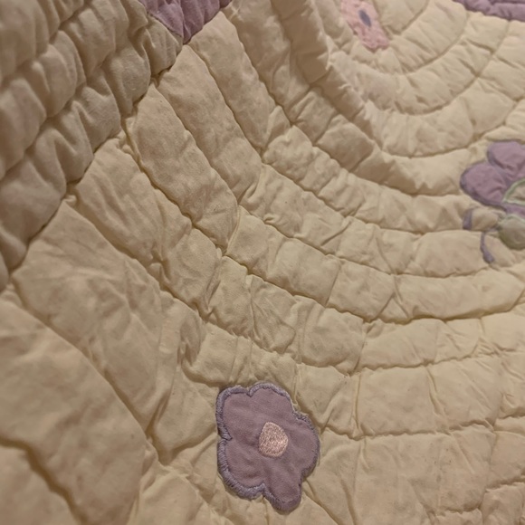 NWT Sweet Bear Bee Butterfly Toddler quilt (notX part of bundle sale) - Picture 7 of 15